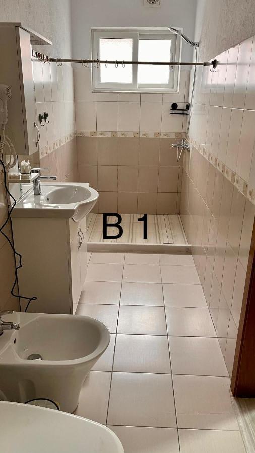 Hotel Driteza Korcza Zewnętrze zdjęcie