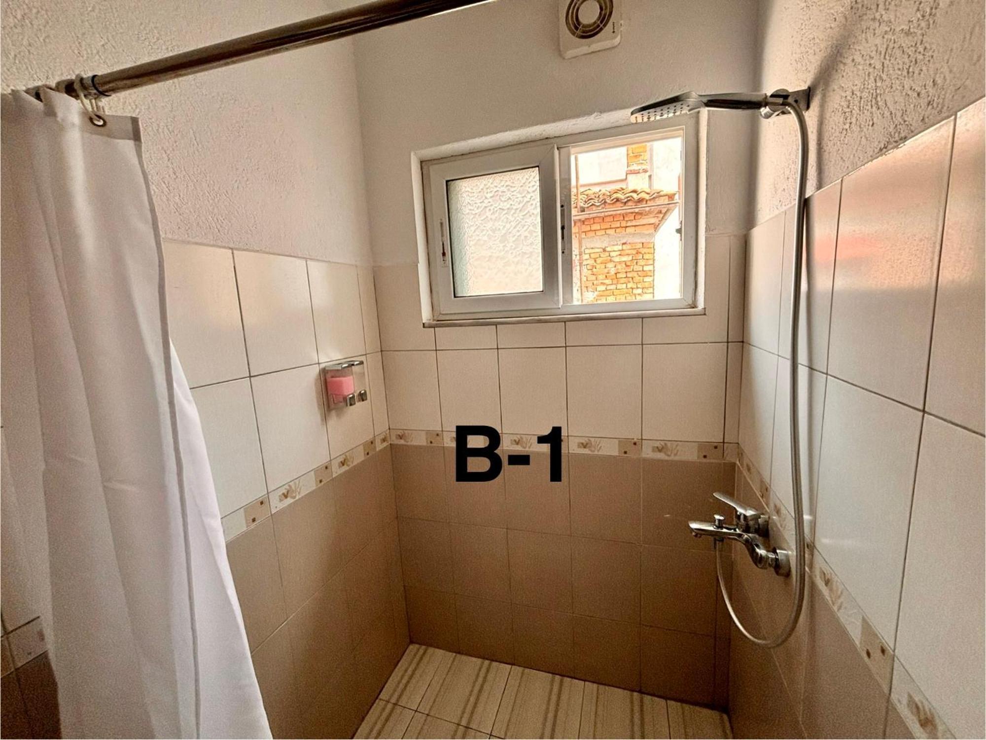 Hotel Driteza Korcza Zewnętrze zdjęcie